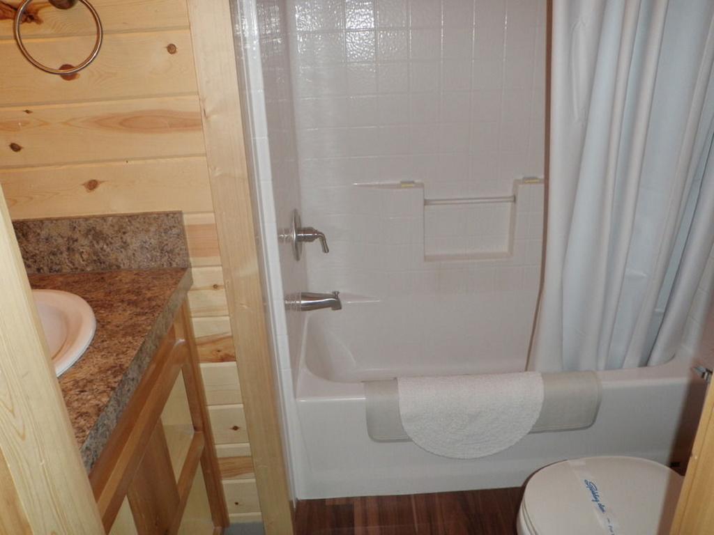 Seaside Camping Resort Cottage 9 Room photo
